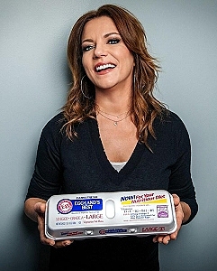 Eggland's Best and Country Music Star Martina McBride Team Up to Bring the Joy of Music and Food to Fans This Holiday Season